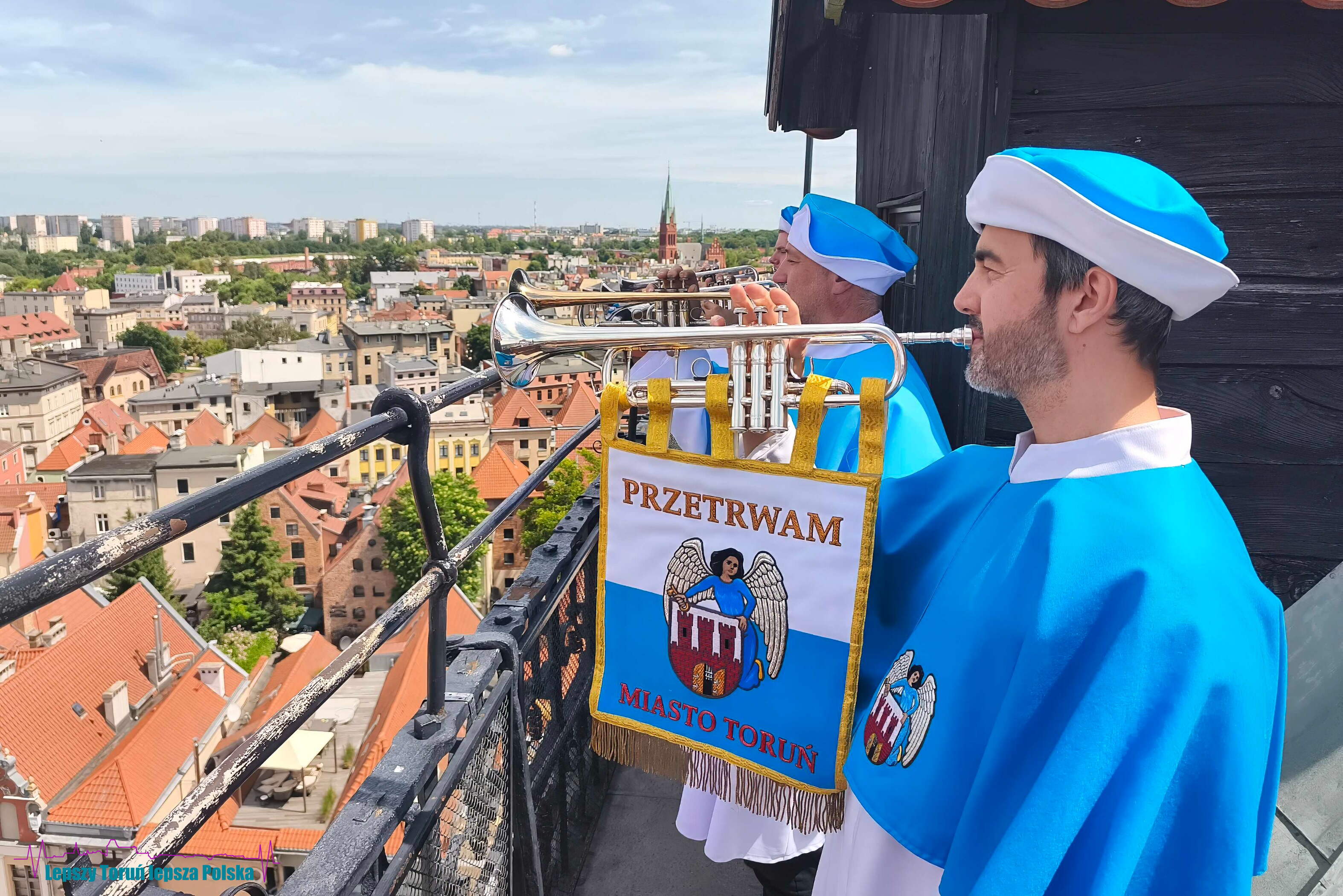 Hejnał Torunia 100 lat