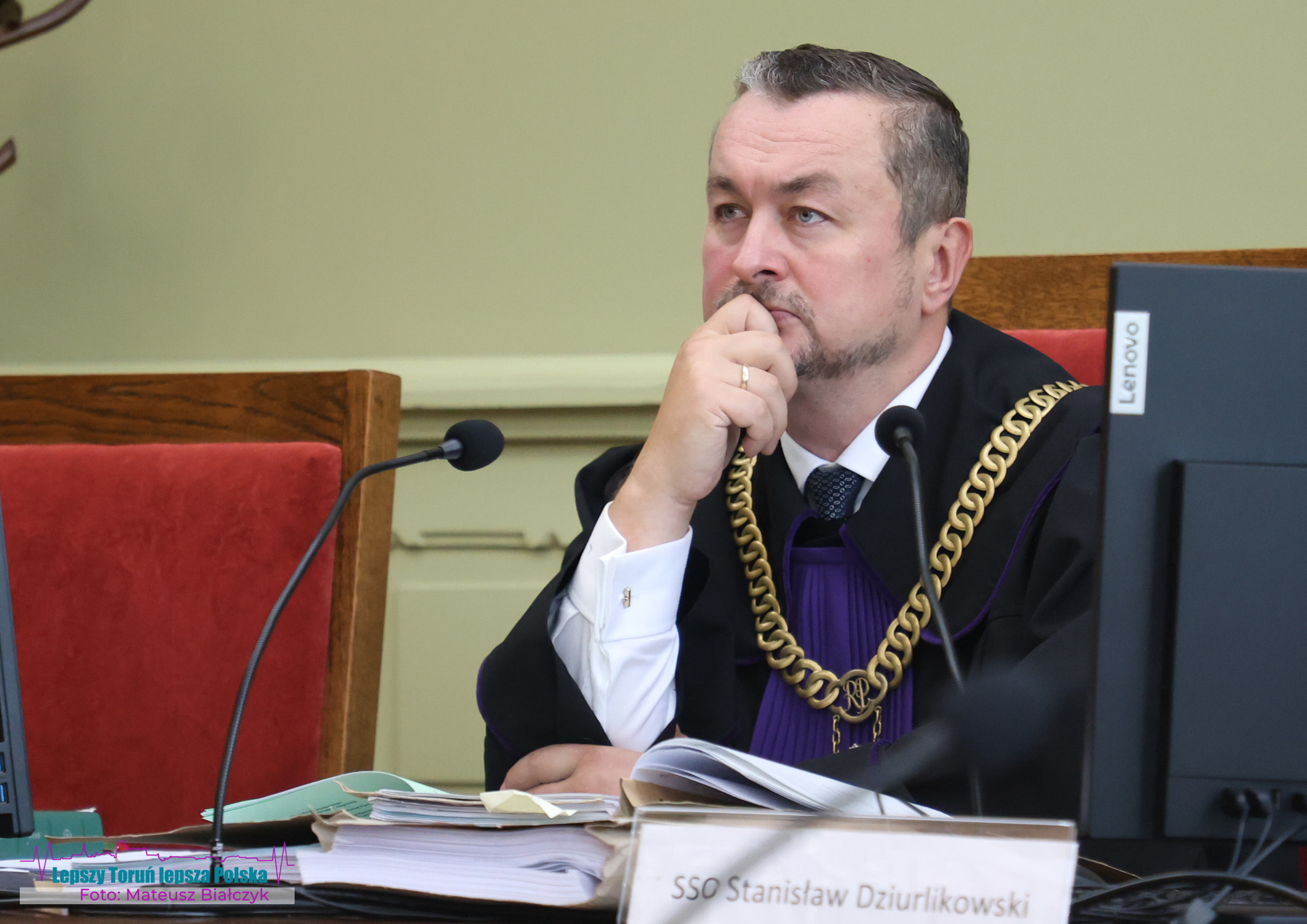 200 mln dla ECFC