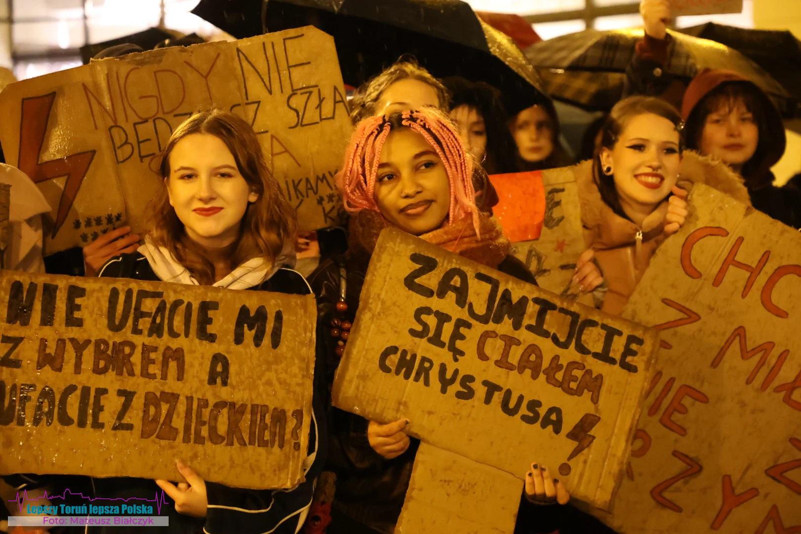 Czerwona kartka za aborcję